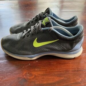 Nike In Season TR 5 Training Shoes Women's 8 Gray Rubber Sole Low Top 807333-006